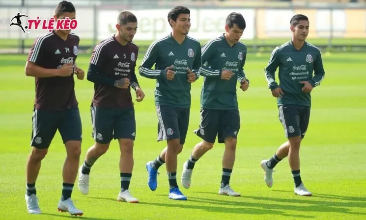 Đội tuyển Mexico chuẩn bị trước trận đấu